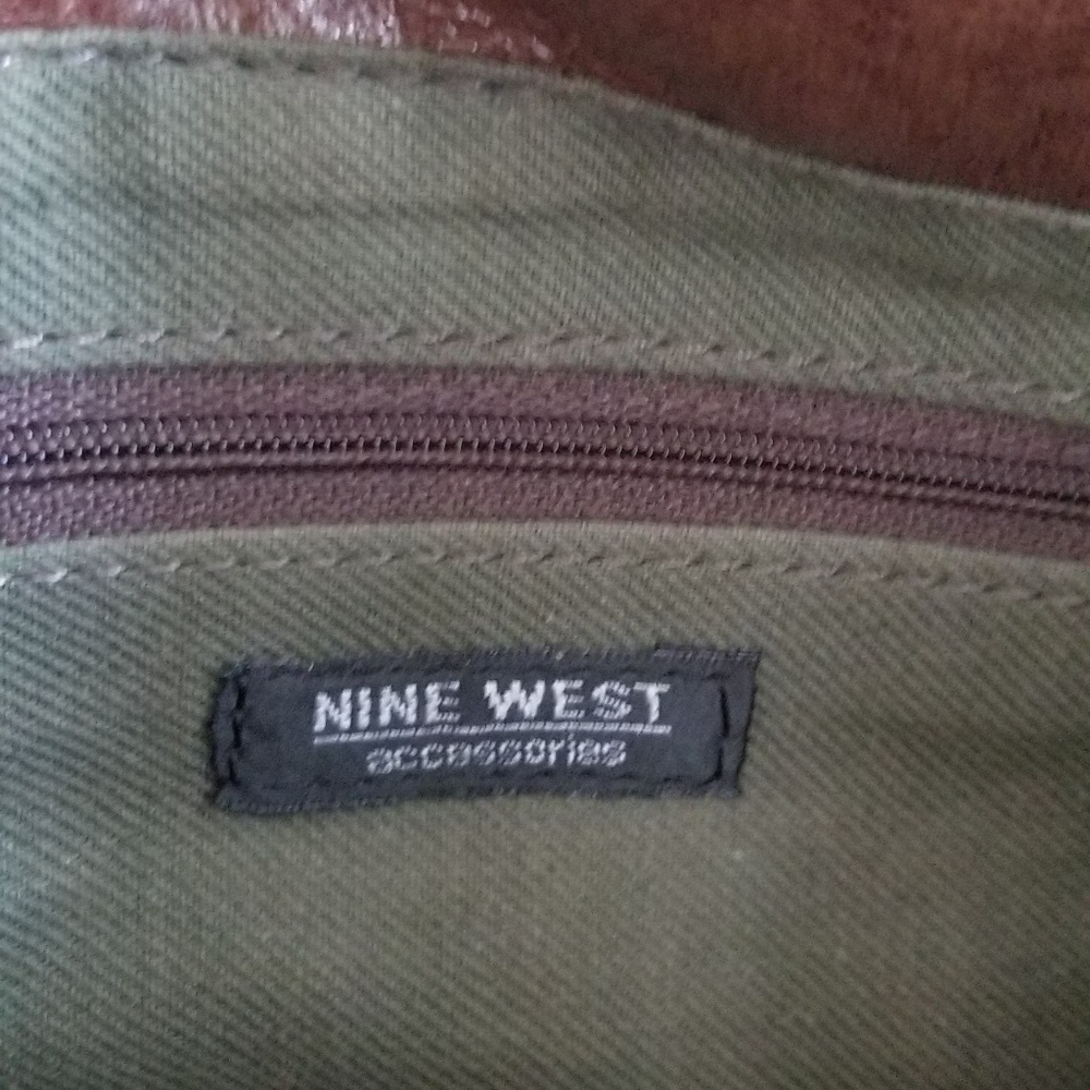 Purse - Picture 3 of 4